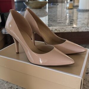 Michael Kors Patent leather nude heels